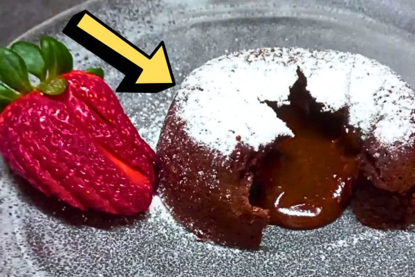 Easy 15-Minute Lava Cake Dessert Recipe