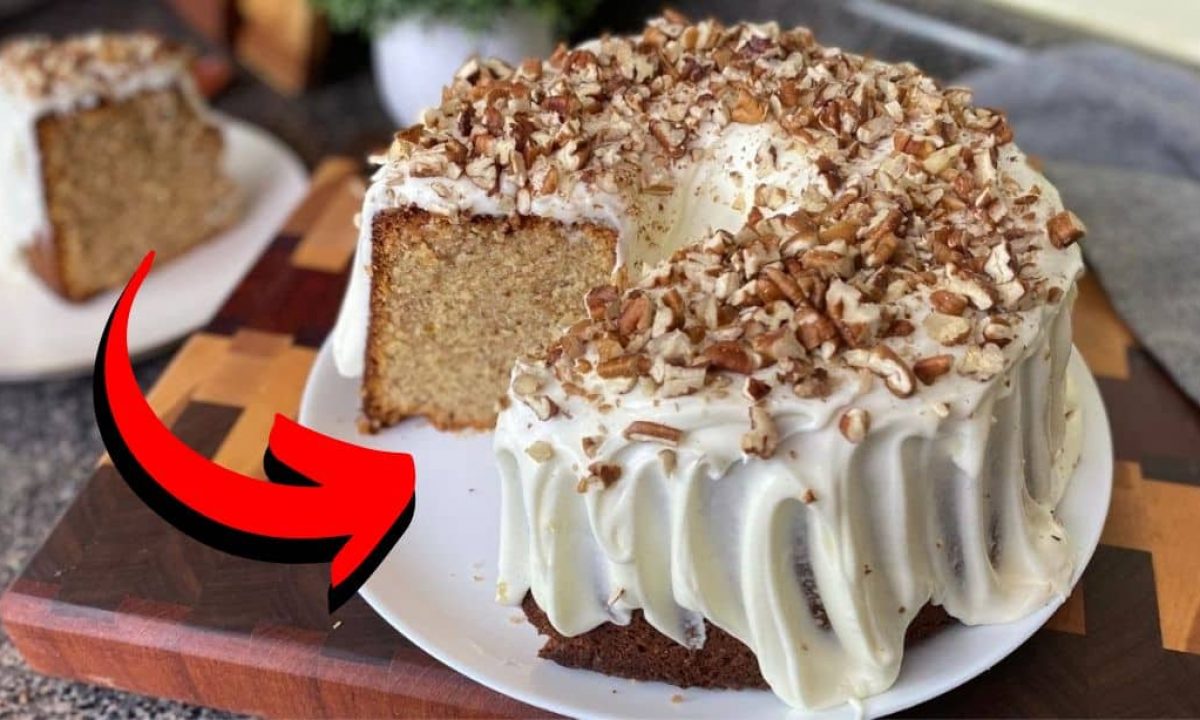 Easy Cream Cheese Pecan Pound Cake