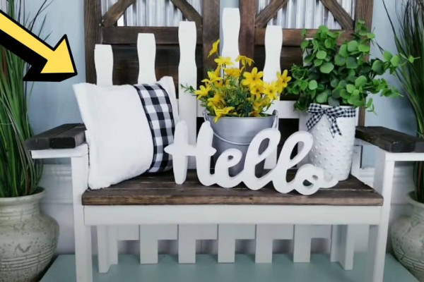 Easy Modern Farmhouse Wooden Bench Planter