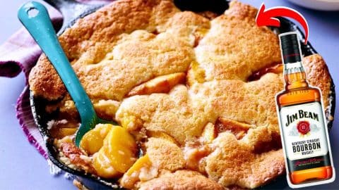 Easy-to-Make Tyler’s Bourbon Peach Cobbler | DIY Joy Projects and Crafts Ideas
