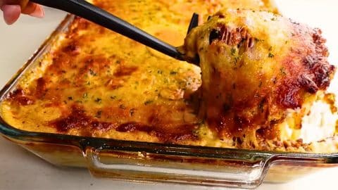 How to Make the Viral TikTok Baked Spaghetti | DIY Joy Projects and Crafts Ideas