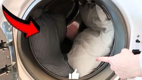 Learn This Must-Try Brilliant Pillow Washing Hack | DIY Joy Projects and Crafts Ideas