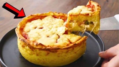 Super Easy Loaded Potato Pizza Cake Recipe | DIY Joy Projects and Crafts Ideas