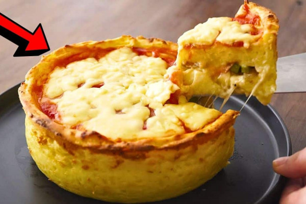 Super Easy Loaded Potato Pizza Cake Recipe