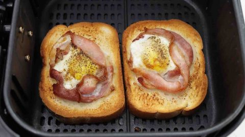 Air Fryer Bacon and Egg Toast Recipe | DIY Joy Projects and Crafts Ideas