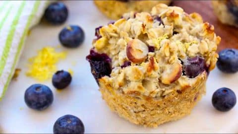 Blueberry Lemon Oatmeal Muffin Cups Recipe | DIY Joy Projects and Crafts Ideas