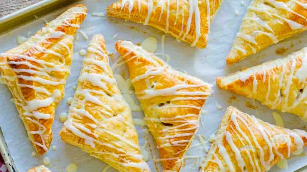 Easy Apple Turnover Dessert Recipe