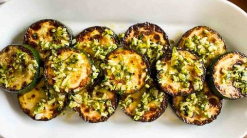 Easy Spanish Garlic Zucchini Recipe | DIY Joy Projects and Crafts Ideas