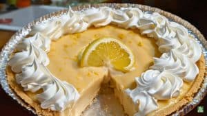 5-Minute Old-Fashioned Lemon Icebox Pie