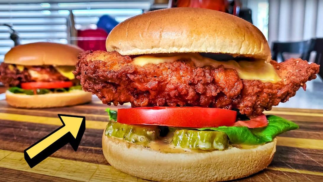 Easy Chick-fil-A Copycat pikantný kurací sendvič recept