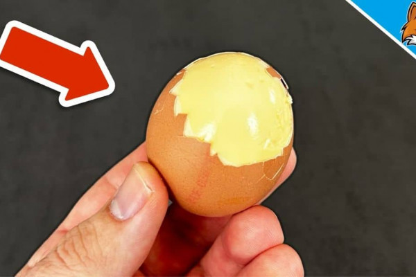 Easy Golden Boiled Egg Cooking Hack