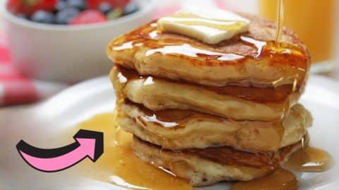 Fluffiest Buttermilk Pancakes | DIY Joy Projects and Crafts Ideas