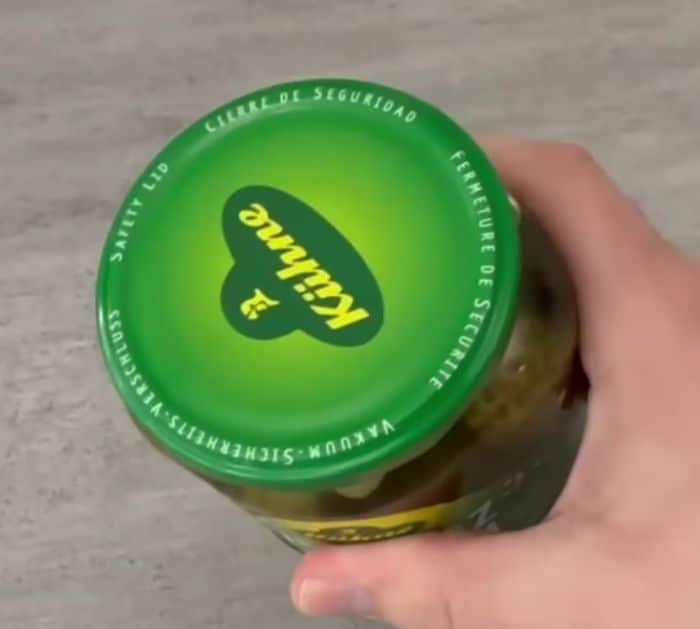 How to Easily Open a Stubborn Jar Lid