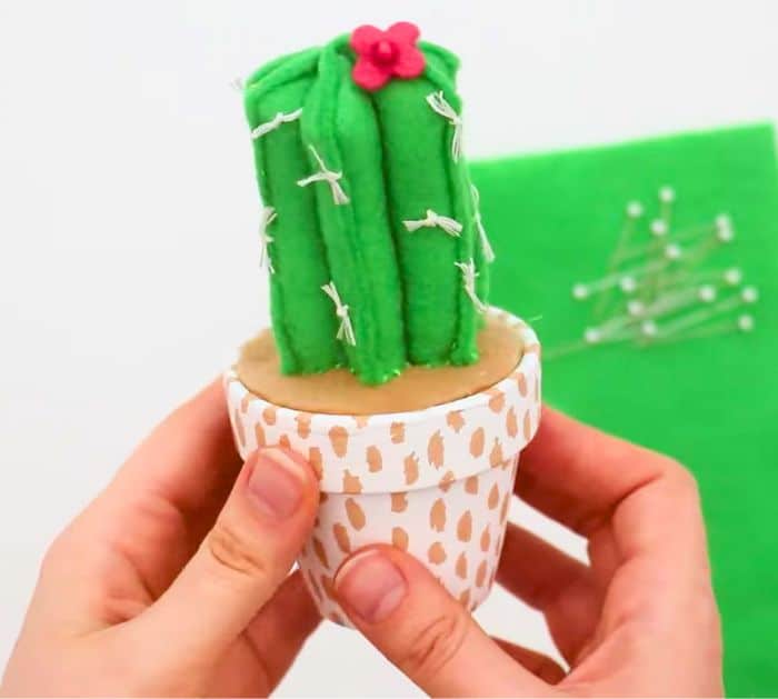 How to Make DIY Cactus Pincushion