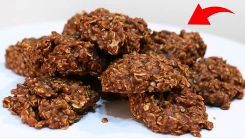 How to Make No-Bake Chocolate Oatmeal Cookies | DIY Joy Projects and Crafts Ideas