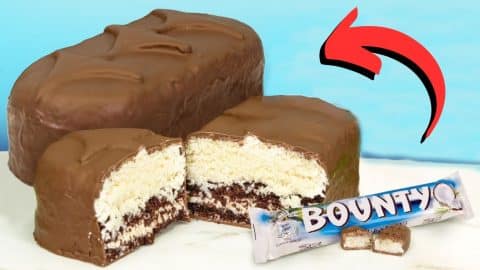 How to Make a Giant Bounty Bar Cake | DIY Joy Projects and Crafts Ideas