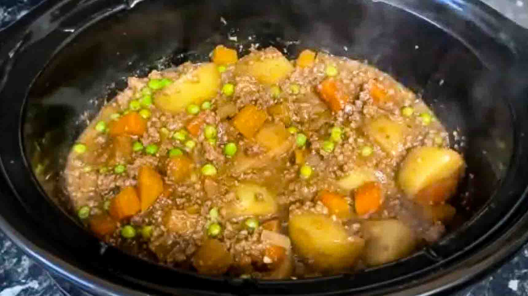 Recept na mleté ​​hovädzie mäso a zemiaky Crockpot