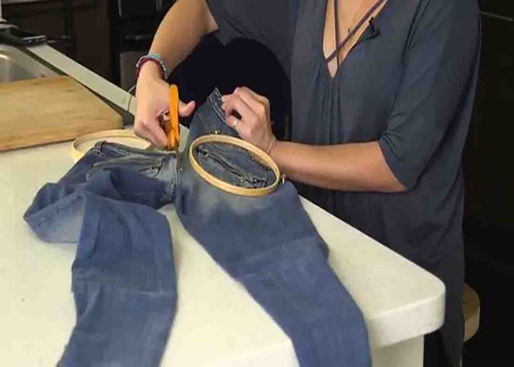 Tracing the denim for the wall hanging DIY organizer
