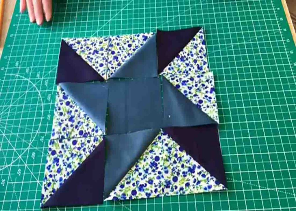 Laying the eccentric star quilt block
