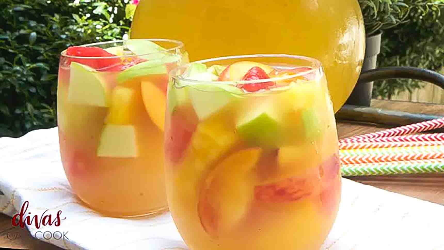 Fruity Cocktail “Bridal Shower” Punch | DIY Joy Projects and Crafts Ideas