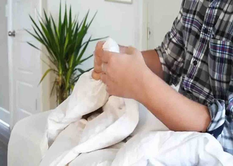 How To Make Your Comforter Fluffy Again