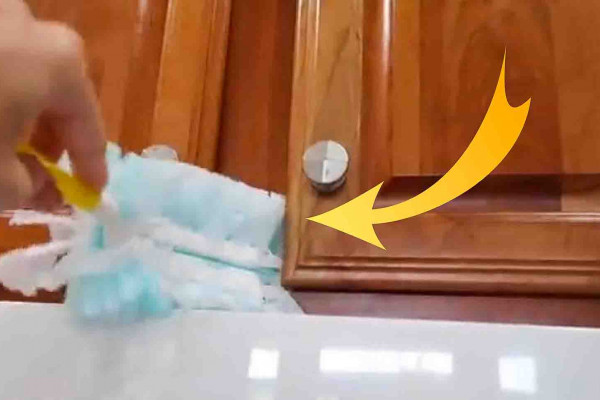 How To Remove Thick Grease From Kitchen Cabinets