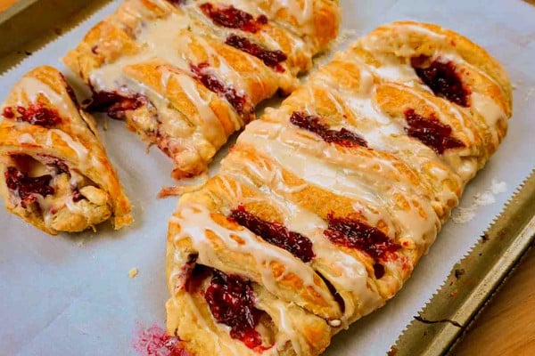 Raspberry Cream Cheese Danish Recipe