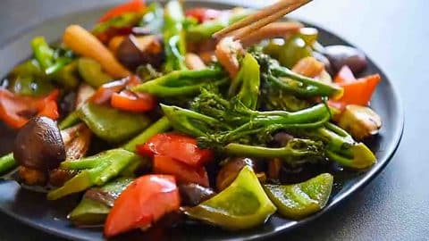 Easy 10-Minute Vegetable Stir Fry Recipe | DIY Joy Projects and Crafts Ideas