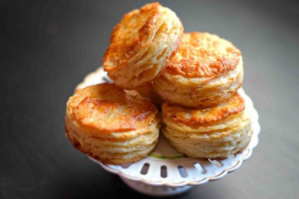 15-Minute Flaky Puff Pastry Bites Recipe