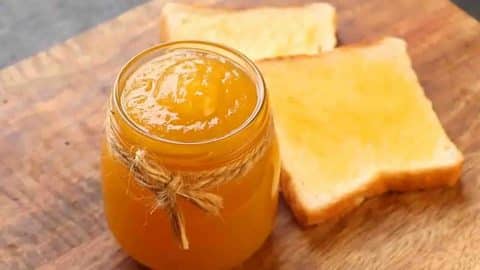 2-Ingredient Pineapple Jam Recipe | DIY Joy Projects and Crafts Ideas