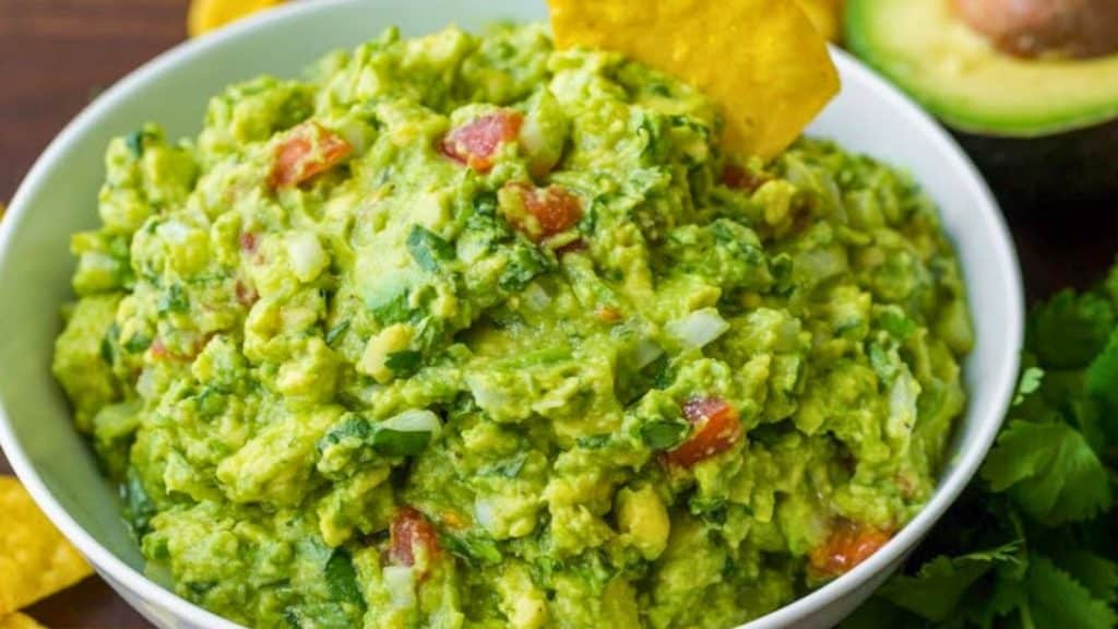 Best Ever Guacamole (3 Easy Ways)