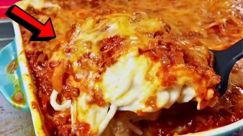 Cheesy Baked Alfredo Spaghetti Casserole Recipe | DIY Joy Projects and Crafts Ideas