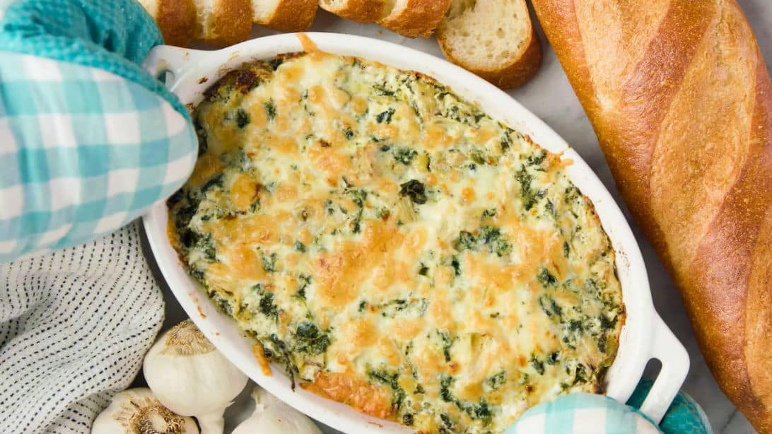 Cheesy Spinach Artichoke Dip