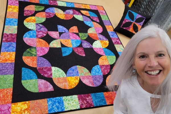 Donna Jordan's Drunkard's Path Flower Patch Quilt Tutorial