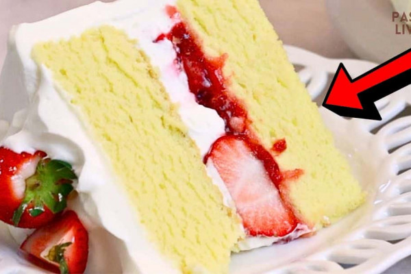 Easy & Fluffy Strawberry Cream Chiffon Cake Recipe