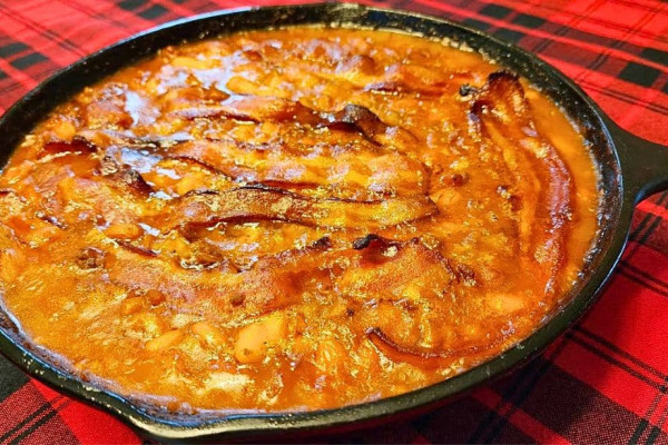 Easy Skillet Cowboy Beans w Bacon & Beef Recipe