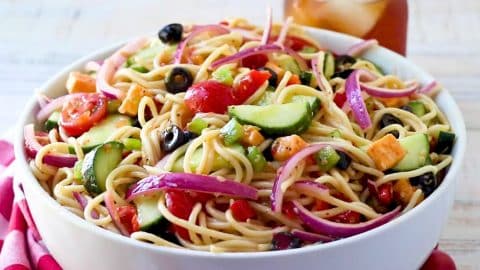 Easy Summer Spaghetti Salad Recipe | DIY Joy Projects and Crafts Ideas