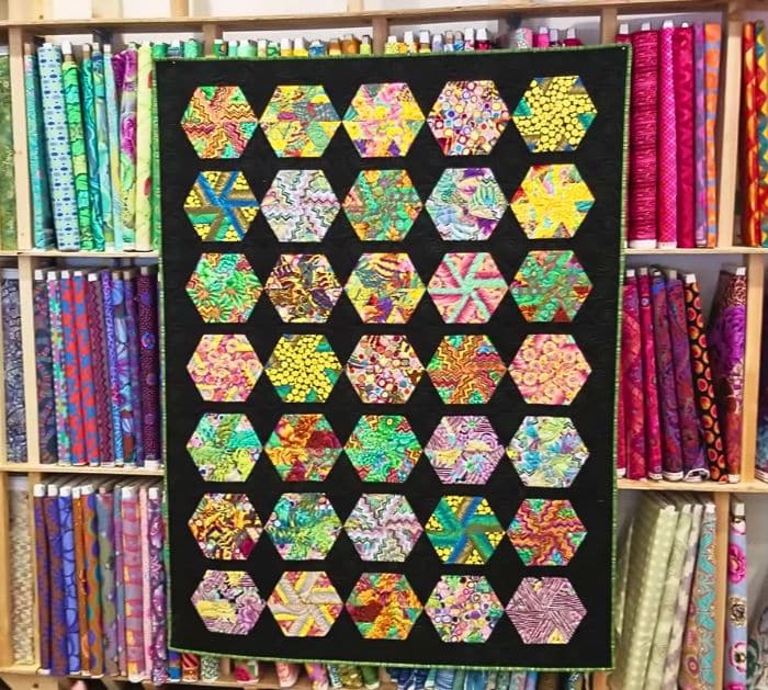 Easy to Sew Hexagon Pinwheels Quilt