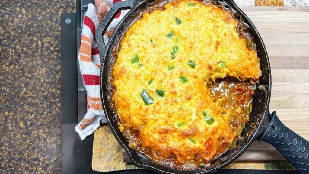 Ground Beef and Cornbread Casserole