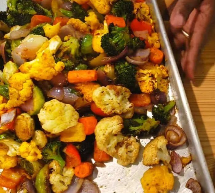 How to Make Oven-Roasted Vegetables