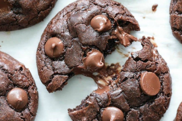 Yummy Double Chocolate Cookies