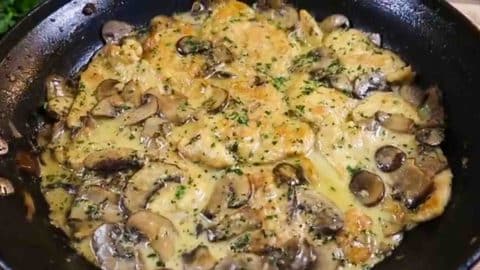 Easy Chicken Scallopini for Dinner | DIY Joy Projects and Crafts Ideas
