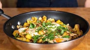 One-Pan Breakfast Potato Hash Recipe