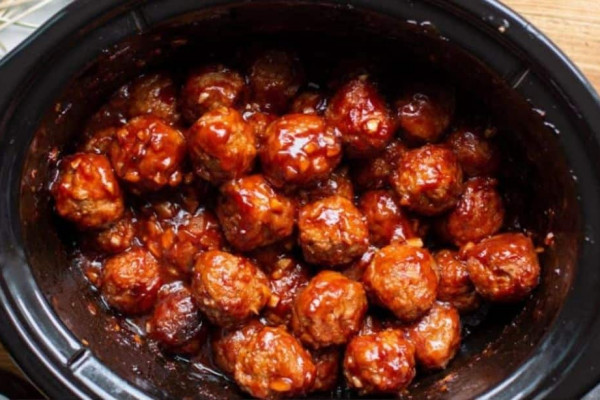 3-Ingredient Slow Cooker Barbecue Meatballs