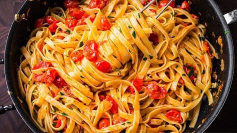 Cherry Tomato Butter Sauce Pasta | DIY Joy Projects and Crafts Ideas