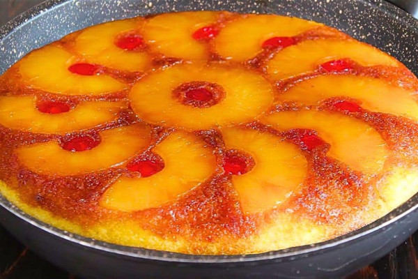 Easy Frying Pan Pineapple Upside Down Cake Recipe