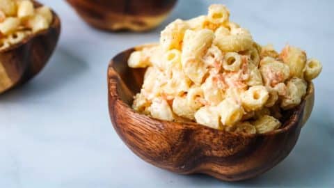 Easy Hawaiian Style Macaroni Salad Recipe | DIY Joy Projects and Crafts Ideas