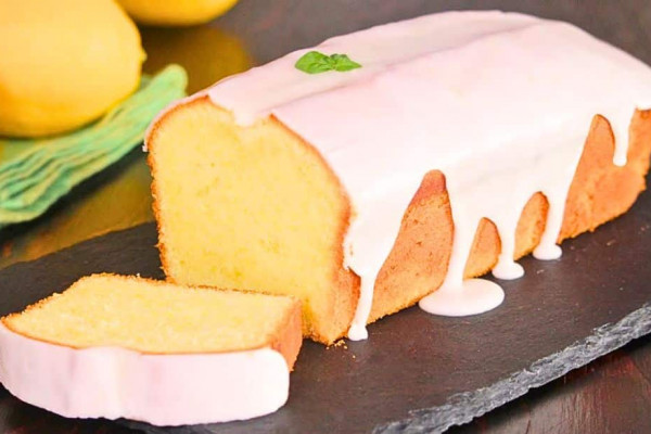 Easy, Rich, and Moist Lemon Pound Cake Recipe