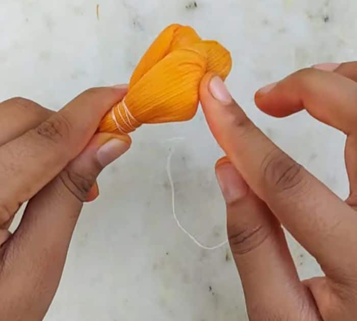 How to Make Corn Husk Flowers