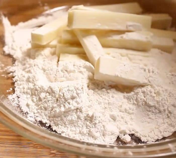 Restaurant-Style Mozzarella Sticks Recipe Ingredients